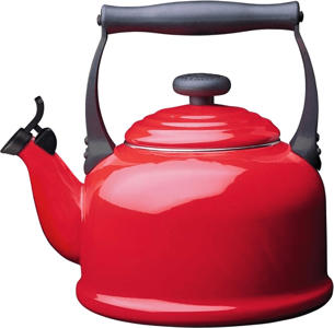 Le Creuset Traditional Kettle