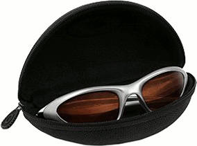 Oakley Medium Soft Vault