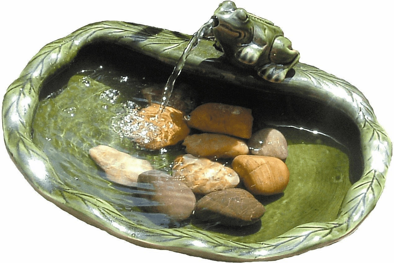 Primrose London Ceramic Solar Frog Water Feature